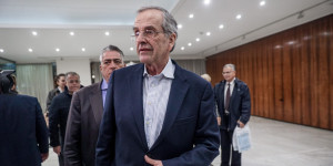 Αντώνης Σαμαράς για υπόθεση Novartis: Μία «στημένη σκευωρία» με ηθικό αυτουργό τον Αλέξη Τσίπρα Αντώνης Σαμαράς για υπόθεση Novartis: Μία «στημένη σκευωρία» με ηθικό αυτουργό τον Αλέξη Τσίπρα