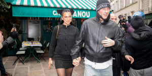Η Dua Lipa αρραβωνιάστηκε τον εκλεκτό της καρδιάς της Callum Turner Η Dua Lipa αρραβωνιάστηκε τον εκλεκτό της καρδιάς της Callum Turner