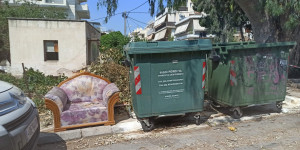 Treasurehunters Athens: Όταν στα σκουπίδια της Αθήνας κρύβονται θησαυροί Treasurehunters Athens: Όταν στα σκουπίδια της Αθήνας κρύβονται θησαυροί