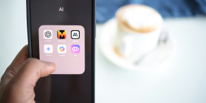 Τεχνητή νοημοσύνη: 5 chatbot αναμετρήθηκαν στην κατανόηση κειμένου και ο νικητής δεν ήταν το ChatGPT Τεχνητή νοημοσύνη: 5 chatbot αναμετρήθηκαν στην κατανόηση κειμένου και ο νικητής δεν ήταν το ChatGPT