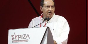 «Κεραυνοί» Σπίρτζη κατά πάντων: Φάμελλος, Κόκκαλης, «Ελβετοί» στο «στόχαστρο» του «Κεραυνοί» Σπίρτζη κατά πάντων: Φάμελλος, Κόκκαλης, «Ελβετοί» στο «στόχαστρο» του