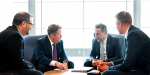 Ενεργειακά έργα και task force για τις τιμές ρεύματος φέρνει από το Συμβούλιο Υπουργών ο Παπασταύρου Ενεργειακά έργα και task force για τις τιμές ρεύματος φέρνει από το Συμβούλιο Υπουργών ο Παπασταύρου