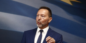 «Σήμα» Στουρνάρα για τιμαριθμοποίηση της φορολογικής κλίμακας και αλλαγές υπέρ των μισθωτών «Σήμα» Στουρνάρα για τιμαριθμοποίηση της φορολογικής κλίμακας και αλλαγές υπέρ των μισθωτών