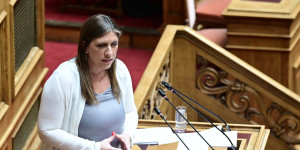 Κωνσταντοπούλου στη Βουλή: «Αναμονή μέλλων κατηγορούμενος ο Μητσοτάκης» Κωνσταντοπούλου στη Βουλή: «Αναμονή μέλλων κατηγορούμενος ο Μητσοτάκης»