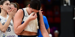 Ελλάδα - Τουρκία 72-83: Ήττα και αποκλεισμός από το Eurobasket Γυναικών για την «γαλανόλευκη» Ελλάδα - Τουρκία 72-83: Ήττα και αποκλεισμός από το Eurobasket Γυναικών για την «γαλανόλευκη»