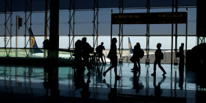 Συναγερμός για ταξιδιώτες: 9 νεκροί, χιλιάδες κρούσματα ιού σε 4 δημοφιλείς τουριστικούς προορισμούς Συναγερμός για ταξιδιώτες: 9 νεκροί, χιλιάδες κρούσματα ιού σε 4 δημοφιλείς τουριστικούς προορισμούς