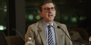 ΠΑΣΟΚ κατά Πορτοσάλτε: Επιχειρεί να ξεπλύνει τις ευθύνες του Μαξίμου για τις παράνομες παρακολουθήσεις ΠΑΣΟΚ κατά Πορτοσάλτε: Επιχειρεί να ξεπλύνει τις ευθύνες του Μαξίμου για τις παράνομες παρακολουθήσεις