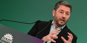 Ο «υπουργοφάγος» Ανδρουλάκης και το αίτημα για κάλπες Ο «υπουργοφάγος» Ανδρουλάκης και το αίτημα για κάλπες