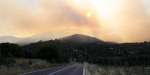 Φωτιά στη Χίο: Νέος συναγερμός στην Πυροσβεστική - Μεγάλη αναζωπύρωση κοντά στο Λιθί Φωτιά στη Χίο: Νέος συναγερμός στην Πυροσβεστική - Μεγάλη αναζωπύρωση κοντά στο Λιθί