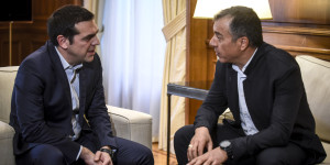 Σταύρος Θεοδωράκης για πρακτικά: «Θα έδειχναν ότι ο Τσίπρας κατάλαβε το λάθος του δημοψηφίσματος» Σταύρος Θεοδωράκης για πρακτικά: «Θα έδειχναν ότι ο Τσίπρας κατάλαβε το λάθος του δημοψηφίσματος»