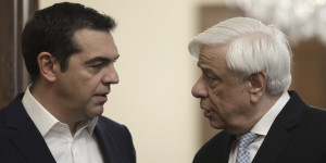 Παυλόπουλος: Δεν γνώριζα, με αιφνιδίασε ο Τσίπρας με το δημοψήφισμα - Έργο της Μέρκελ το ΔΝΤ Παυλόπουλος: Δεν γνώριζα, με αιφνιδίασε ο Τσίπρας με το δημοψήφισμα - Έργο της Μέρκελ το ΔΝΤ