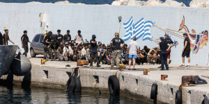 Κικίλιας για μεταναστευτικές ροές από Λιβύη: «Αν δεν αλλάξει κάτι, θα παρθούν πιο σκληρά μέτρα» Κικίλιας για μεταναστευτικές ροές από Λιβύη: «Αν δεν αλλάξει κάτι, θα παρθούν πιο σκληρά μέτρα»