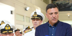 Κικίλιας: Το λιμάνι του Πειραιά ενισχύεται με άλλους 50 λιμενικούς Κικίλιας: Το λιμάνι του Πειραιά ενισχύεται με άλλους 50 λιμενικούς