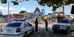 Ένοχη η ιδιοκτήτρια λούνα παρκ και ο χειριστής για τον θάνατο 14χρονης στον Αλμυρό Βόλου Ένοχη η ιδιοκτήτρια λούνα παρκ και ο χειριστής για τον θάνατο 14χρονης στον Αλμυρό Βόλου