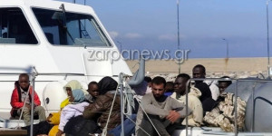 Νέο κύμα μεταναστών από την Λιβύη στην Κρήτη - Εκατοντάδες αποβιβάστηκαν στην Παλαιόχωρα Νέο κύμα μεταναστών από την Λιβύη στην Κρήτη - Εκατοντάδες αποβιβάστηκαν στην Παλαιόχωρα