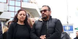 Δολοφονία Γρίβα: Άναψαν τα αίματα με τον πατέρα της Κυριακής - «Ήρθες να πεις το παιδί μου πουτ...» Δολοφονία Γρίβα: Άναψαν τα αίματα με τον πατέρα της Κυριακής - «Ήρθες να πεις το παιδί μου πουτ...»