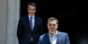 Γιατί ο Μητσοτάκης μπήκε με ένταση στο «rebranding Τσίπρα», η συσπείρωση και οι πρώην σύντροφοι Γιατί ο Μητσοτάκης μπήκε με ένταση στο «rebranding Τσίπρα», η συσπείρωση και οι πρώην σύντροφοι