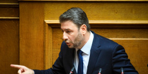 Έως την Τετάρτη η προανακριτική του ΠΑΣΟΚ - Νέα παρέμβαση Ανδρουλάκη με τροπολογία για τη διαφάνεια Έως την Τετάρτη η προανακριτική του ΠΑΣΟΚ - Νέα παρέμβαση Ανδρουλάκη με τροπολογία για τη διαφάνεια