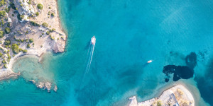 Ελληνική η παραλία με τα πιο καθαρά νερά στον κόσμο - «Μικρό νησί με μεγάλες ομορφιές» Ελληνική η παραλία με τα πιο καθαρά νερά στον κόσμο - «Μικρό νησί με μεγάλες ομορφιές»