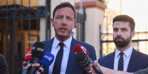 Δίκη Κυριακής Γρίβα: Πειθαρχική έρευνα σε βάρος του δικηγόρου του κατηγορούμενου από τον ΔΣΑ Δίκη Κυριακής Γρίβα: Πειθαρχική έρευνα σε βάρος του δικηγόρου του κατηγορούμενου από τον ΔΣΑ