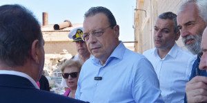 Φάμελλος για μεταναστευτικό: «Η Κρήτη δεν θα γίνει φυλακή της Ευρώπης» Φάμελλος για μεταναστευτικό: «Η Κρήτη δεν θα γίνει φυλακή της Ευρώπης»