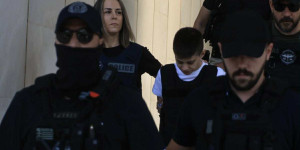 Ραγδαίες εξελίξεις: Η Ειρήνη Μουρτζούκου ομολόγησε τις δολοφονίες τριών βρεφών και της αδελφής της Ραγδαίες εξελίξεις: Η Ειρήνη Μουρτζούκου ομολόγησε τις δολοφονίες τριών βρεφών και της αδελφής της