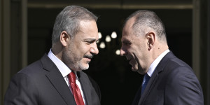 Υπουργείο Εξωτερικών προς Άγκυρα: Δεν διαπραγματευόμαστε την άσκηση των κυριαρχικών μας δικαιωμάτων Υπουργείο Εξωτερικών προς Άγκυρα: Δεν διαπραγματευόμαστε την άσκηση των κυριαρχικών μας δικαιωμάτων