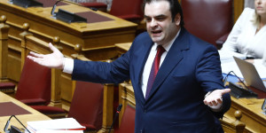 Πιερρακάκης: Στη δικαιοσύνη κατά «ακροδεξιών εντύπων» - Στο ταμείο άνεργων δημοσιογράφων τα έσοδα Πιερρακάκης: Στη δικαιοσύνη κατά «ακροδεξιών εντύπων» - Στο ταμείο άνεργων δημοσιογράφων τα έσοδα