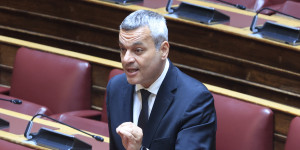 Μαμουλάκης κατά Πιερρακάκη για τα ΑΤΜ: «Δήθεν "μηδενίζει" τις χρεώσεις, όπως ίσχυε και πριν» Μαμουλάκης κατά Πιερρακάκη για τα ΑΤΜ: «Δήθεν "μηδενίζει" τις χρεώσεις, όπως ίσχυε και πριν»