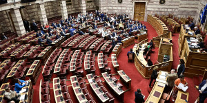 Με 157 «ναι» παραπέμπεται στο Δικαστικό Συμβούλιο ο Κώστας Καραμανλής Με 157 «ναι» παραπέμπεται στο Δικαστικό Συμβούλιο ο Κώστας Καραμανλής