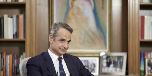 Μητσοτάκης για την επέτειο αποκατάστασης της Δημοκρατίας: «Υπερασπιζόμαστε την ισότητα για όλους» Μητσοτάκης για την επέτειο αποκατάστασης της Δημοκρατίας: «Υπερασπιζόμαστε την ισότητα για όλους»