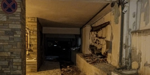 Θεσσαλονίκη: Τρία κιλά εκρηκτικής ύλης στην πολυκατοικία - Στο φρεάτιο είχε τοποθετηθεί η βόμβα Θεσσαλονίκη: Τρία κιλά εκρηκτικής ύλης στην πολυκατοικία - Στο φρεάτιο είχε τοποθετηθεί η βόμβα