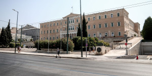 Ήρθε... ο Αύγουστος: Έρημη πόλη η Αθήνα - Κυκλοφορούν μόνο ταξί και τουρίστες Ήρθε... ο Αύγουστος: Έρημη πόλη η Αθήνα - Κυκλοφορούν μόνο ταξί και τουρίστες