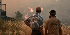 Φωτιά στην Κοζάνη: Σηκώνονται πάλι τα εναέρια μέσα - Στο σημείο ισχυρή δύναμη της Πυροσβεστικής Φωτιά στην Κοζάνη: Σηκώνονται πάλι τα εναέρια μέσα - Στο σημείο ισχυρή δύναμη της Πυροσβεστικής