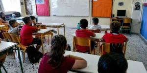 Παράλληλη στήριξη και στο ολοήμερο -1.200 νέες θέσεις ψυχολόγων, κοινωνικών λειτουργών στα σχολεία Παράλληλη στήριξη και στο ολοήμερο -1.200 νέες θέσεις ψυχολόγων, κοινωνικών λειτουργών στα σχολεία