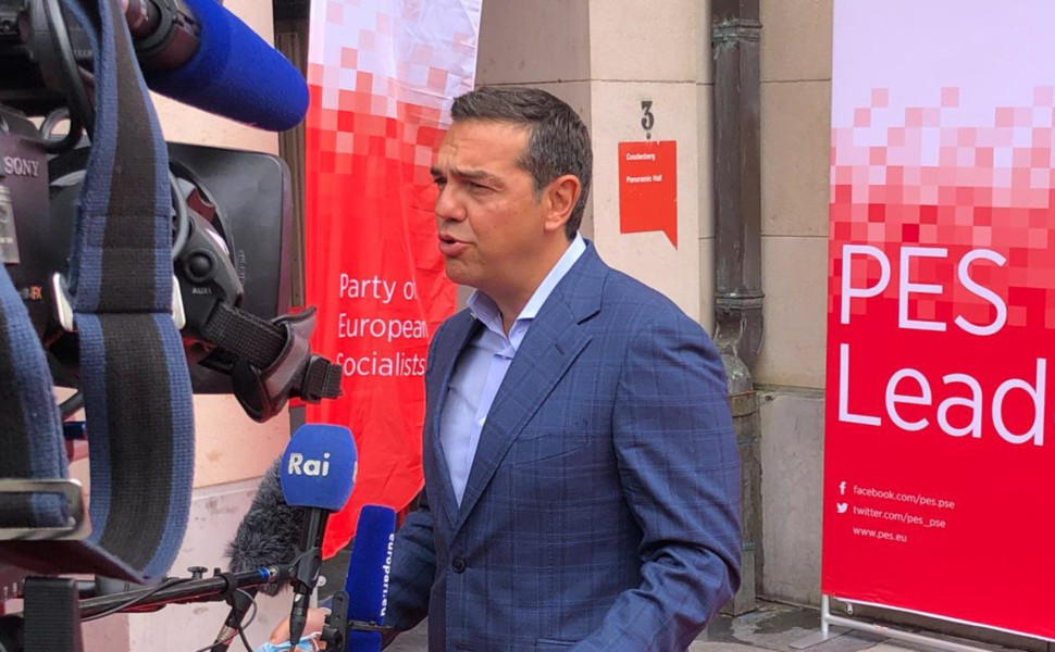 Ο Αλέξης Τσίπρας σε συνεδρίαση των Ευρωπαίων Σοσιαλιστών / Eurokinissi Ο Αλέξης Τσίπρας σε συνεδρίαση των Ευρωπαίων Σοσιαλιστών / Eurokinissi