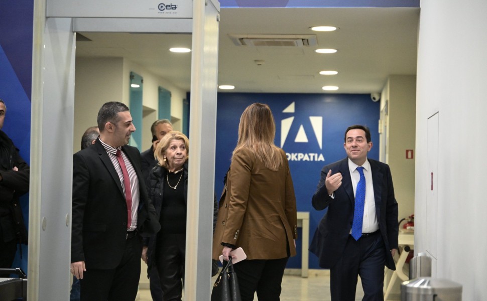 Στιγμιότυπο από τα «φροντιστήρια» βου΄λευτών της ΝΔ για τα ομόφυλα ζευγάρια /eurokinissi Στιγμιότυπο από τα «φροντιστήρια» βου΄λευτών της ΝΔ για τα ομόφυλα ζευγάρια /eurokinissi
