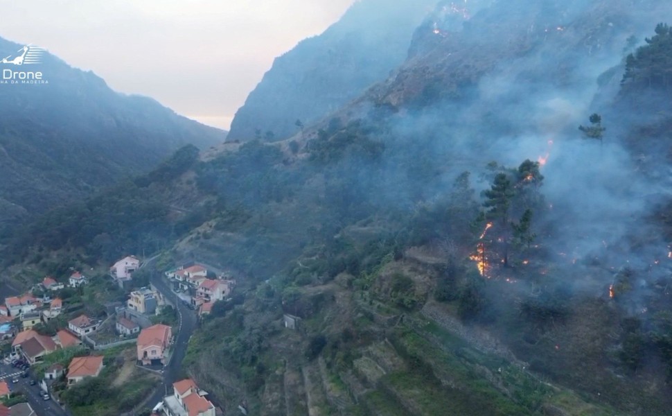 Πύρινη κόλαση στο νησί της Μαδέρα για όγδοη μέρα / Reuters