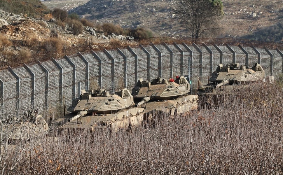 Ισραηλινά άρματα μάχης στα σύνορα με τη Συρία/ΑΠΕ-ΜΠΕ