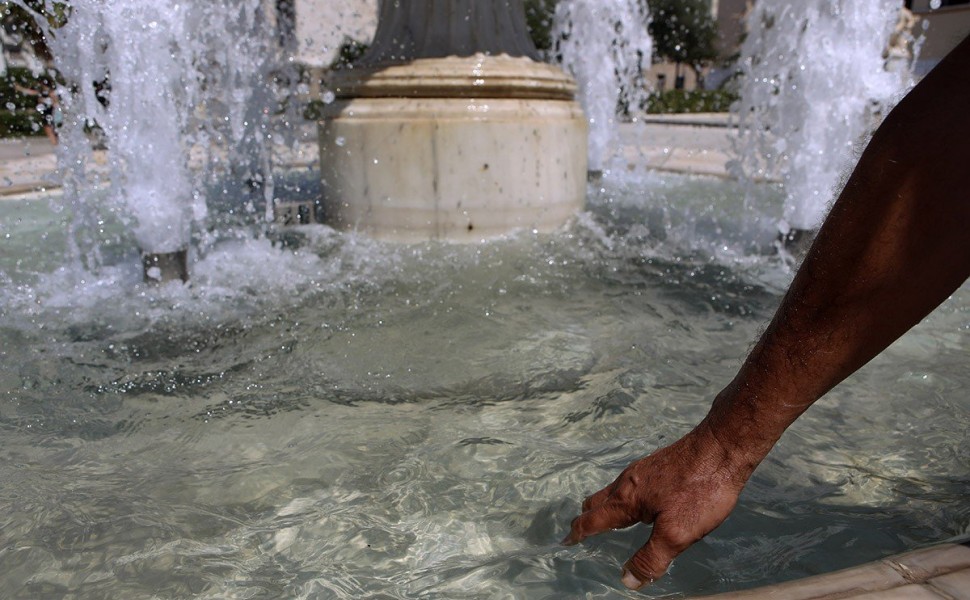 ***** ΠΡΟΣΟΧΗ - ΣΗΜΕΙΩΣΗ ΓΙΑ ΤΟΝ ΑΡΧΙΣΥΝΤΑΚΤΗ ****
** Η φωτογραφία έχει ληφθεί χωρίς τη ρητή άδεια των εικονιζόμενων. Η δημοσίευση
των χαρακτηριστικών τους γίνεται αποκλειστικά με ευθύνη του χρήστη ** ***** ΠΡΟΣΟΧΗ - ΣΗΜΕΙΩΣΗ ΓΙΑ ΤΟΝ ΑΡΧΙΣΥΝΤΑΚΤΗ ****
** Η φωτογραφία έχει ληφθεί χωρίς τη ρητή άδεια των εικονιζόμενων. Η δημοσίευση
των χαρακτηριστικών τους γίνεται αποκλειστικά με ευθύνη του χρήστη **