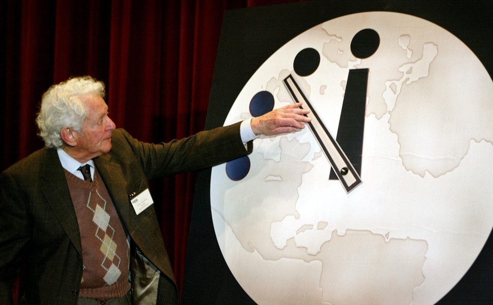 Doomsday Clock / ΑΠΕ ΕΡΑ