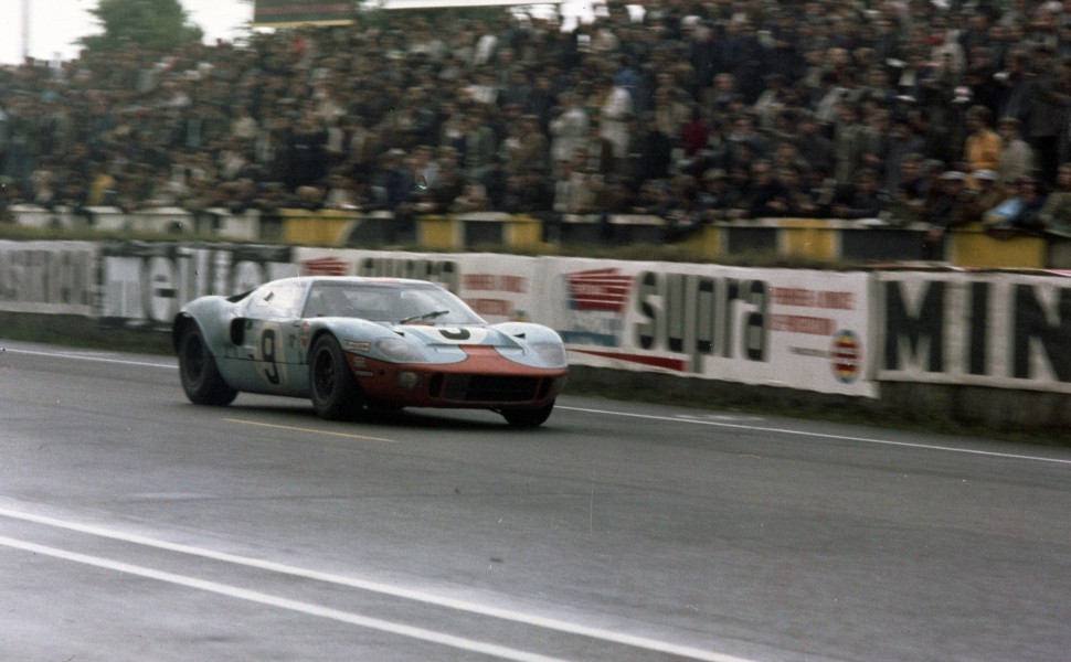 Οι νικητές του Le Mans του 1968 Pedro Rodriguez Lucien Bianchiμε Ford GT 40