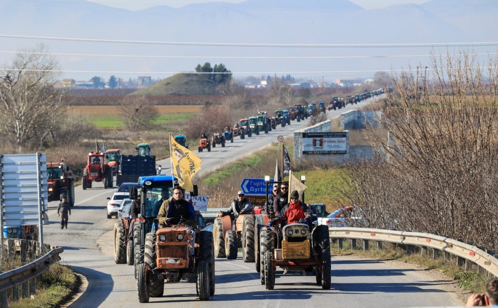 Αγρότες στα μπλόκα / φωτ.: Eurokinissi