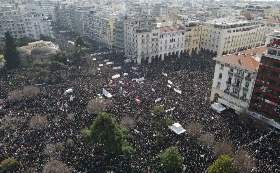 Στιγμιότυπο από το συλλαλητήριο στη Θεσσαλονίκη για την τραγωδία των Τεμπών/INTIME