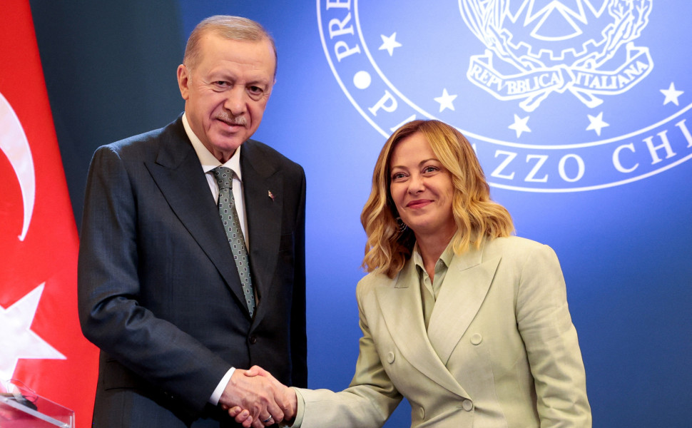 Ρετζέπ Ταγίπ Ερντογάν αι Τζόρτζια Μελόνι στην πρόσφατη συνάντησή τους στη Ρώμη (REUTERS/Remo Casilli)