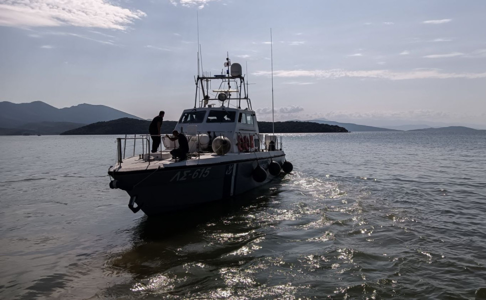 Σκάφος του λιμενικού σε περιπολία/Φωτ. αρχείου EUROKINISSI Σκάφος του λιμενικού σε περιπολία/Φωτ. αρχείου EUROKINISSI