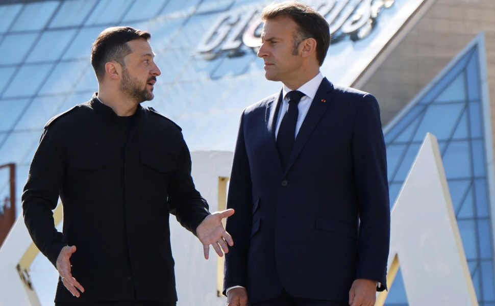 Βολοντίμιρ Ζελένσκι και Εμάνουελ Μακρόν στο περιθώριο των επαφών τους στο Κίεβο/ΑΠΕ-ΜΠΕ Βολοντίμιρ Ζελένσκι και Εμάνουελ Μακρόν στο περιθώριο των επαφών τους στο Κίεβο/ΑΠΕ-ΜΠΕ