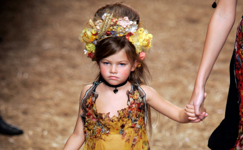 Η Thylane Blondeau σε σόου του Jean Paul Gaultier το 2006 (Photo by Fairchild Archive/Penske Media via Getty Images) Η Thylane Blondeau σε σόου του Jean Paul Gaultier το 2006 (Photo by Fairchild Archive/Penske Media via Getty Images)