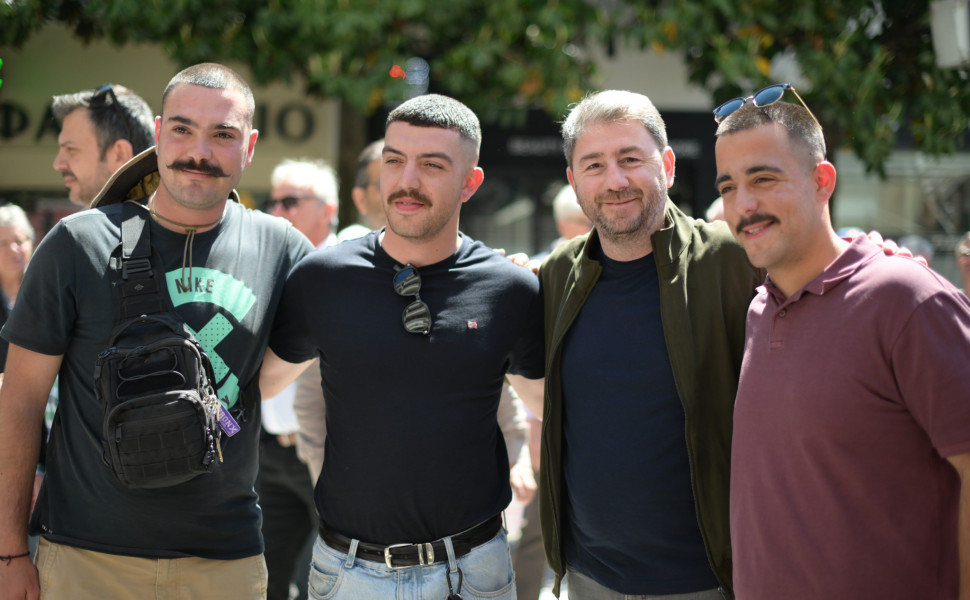 Από την περιοδεία του Νίκου Ανδρουλάκη στα Τρίκαλα Από την περιοδεία του Νίκου Ανδρουλάκη στα Τρίκαλα