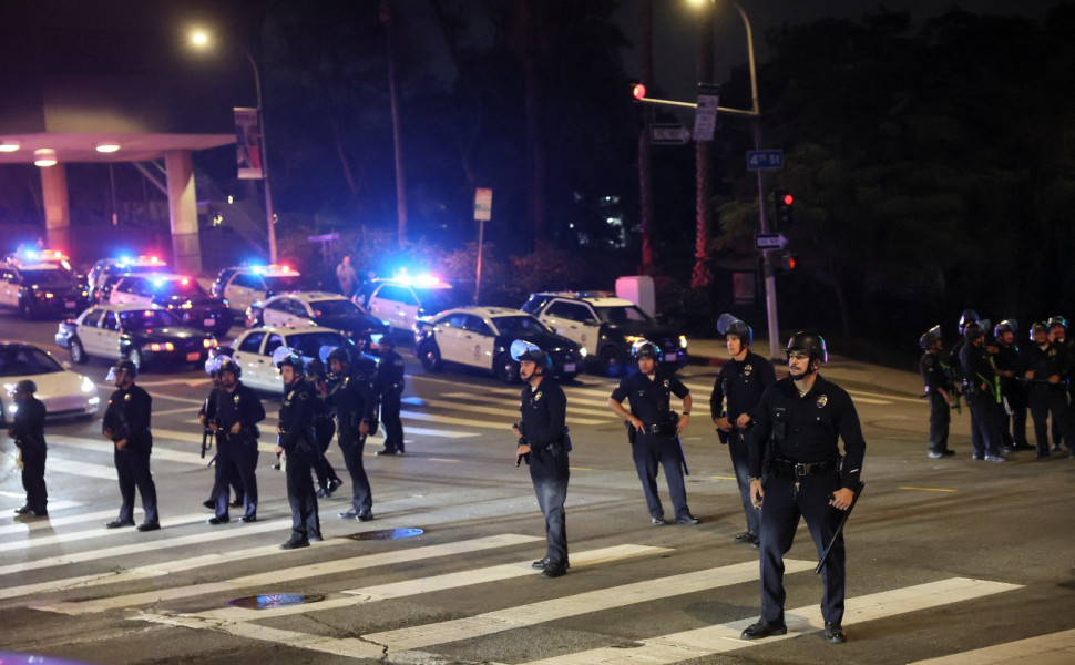 Ισχυρές αστυνομικές δυνάμεις στους δρόμους του Λος Άντζελες / Reuters Ισχυρές αστυνομικές δυνάμεις στους δρόμους του Λος Άντζελες / Reuters